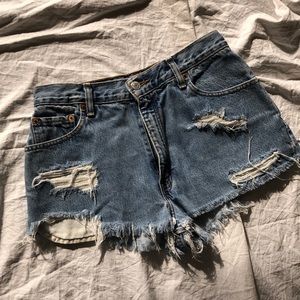 Denim Levi’s shorts